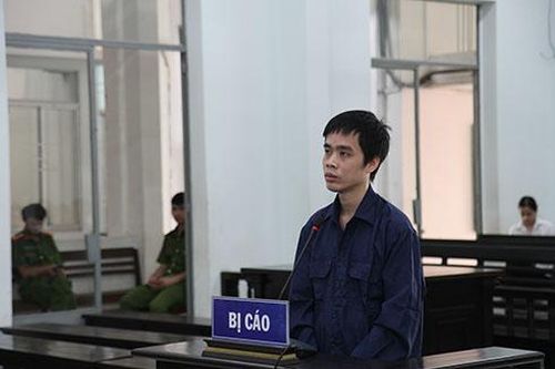 Kẻ đi tù, người mất mạng vì 13 bao thức ăn nuôi tôm