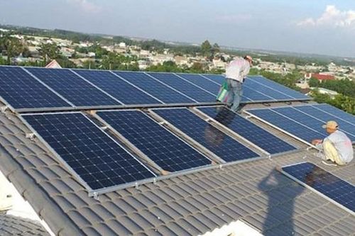 Cẩn trọng khi lắp đặt pin điện mặt trời