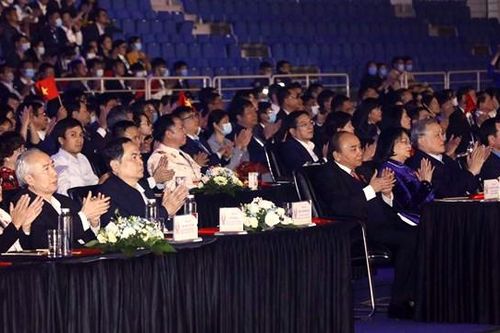 Gửi lại cho những mùa sau