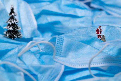 Khung cảnh Giáng sinh Covid-19 trên khắp thế giới