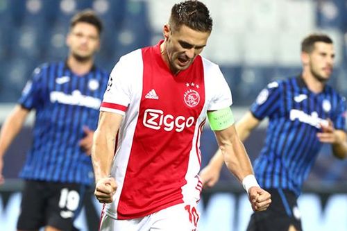 Trực tiếp Ajax vs Atalanta: Cuộc chiến của những ngựa ô thất thế
