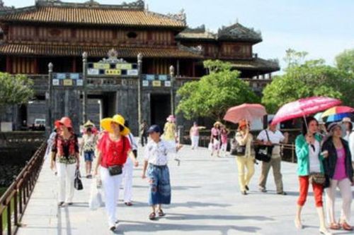 Đề xuất tiếp tục giảm nhiều mức phí, lệ phí đến hết 30/6/2021