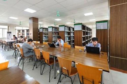 Ứng dụng mô hình trung tâm tri thức số cho các thư viện