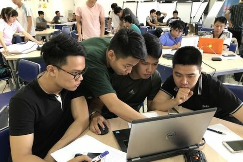 Đào tạo đại học hướng đến phân khúc chất lượng cao