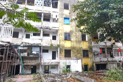 Chung cư nứt toác, hàng ngàn cư dân di dời khẩn cấp