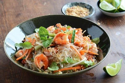 Bí quyết làm bún xào thập cẩm ngon lạ miệng