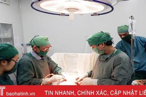 Vị bác sỹ ngoại khoa tuyến huyện Hà Tĩnh chưa từng 'đầu hàng' những ca phẫu thuật khó