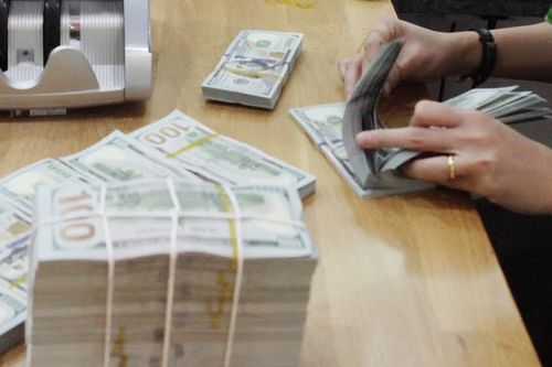 Thanh khoản dồi dào, tỷ giá giữ được xu hướng ổn định
