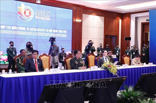 Việt Nam nỗ lực duy trì đà hợp tác quốc phòng trong ASEAN