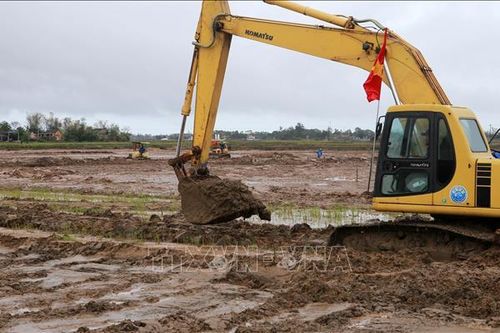 Ưu tiên nguồn lực, tập trung khắc phục hậu quả nặng nề do bão lũ gây ra