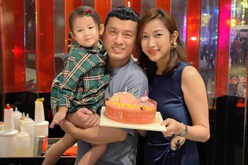 Vợ chồng Lam Trường kỷ niệm 7 năm ngày cưới