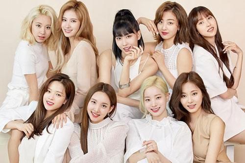 TWICE âm tính với COVID-19, Sana vẫn tiếp tục tự cách ly