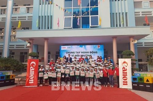 Canon Việt Nam tiếp tục triển khai Chương trình 'Chung tay hành động vì môi trường'