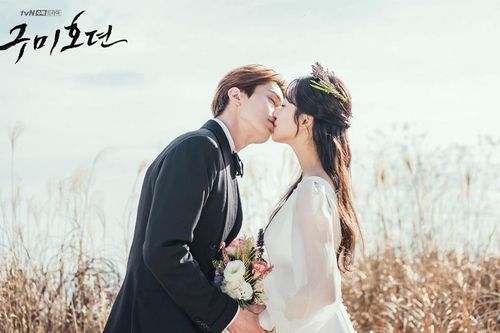 Jo Bo Ah nói về việc diễn xuất cùng Lee Dong Wook và cảnh đáng nhớ nhất trong 'Tale of the Nine-Tailed'