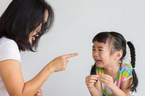 Lý do tại sao các con không tự giác học bài? Tiết lộ của một cô giáo khiến cha mẹ 'choáng váng'