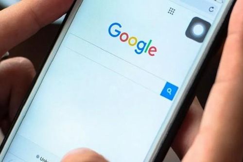 Tìm kiếm nhiều trên Google 2020: Coronavirus dẫn đầu, Trump và Biden lại bám nhau sát nút