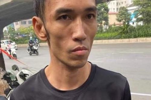 Đối tượng lộ gói ma túy tại chốt 141