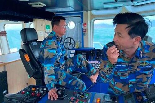 Lữ đoàn Tàu ngầm 189 Hải quân cứu thành công tàu Nga bị nạn