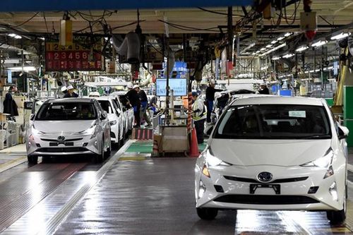 Toyota đầu tư gần 2 tỷ USD phát triển xe hybrid