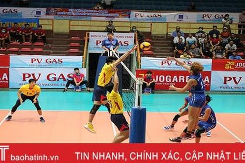 Bóng chuyền Hà Tĩnh thua tiếc nuối trước đương kim vô địch TP Hồ Chí Minh