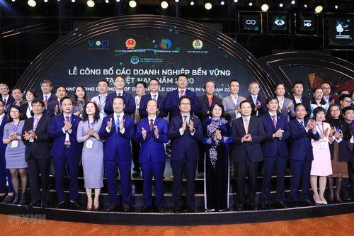 Công bố 100 doanh nghiệp phát triển bền vững tại Việt Nam năm 2020