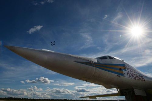 Oanh tạc cơ chiến lược Tu-160M đạt thành tựu thế giới
