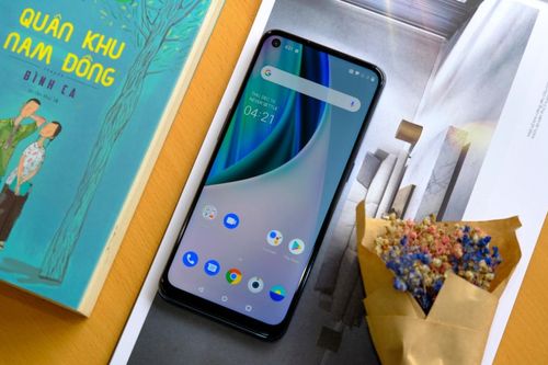 Mở hộp tân binh smartphone tầm trung OnePlus Nord N10 5G tại VN