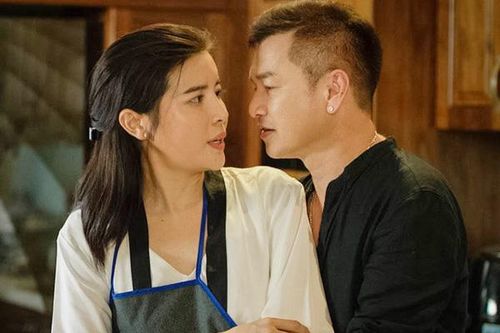 Vung tiền nuôi 'sugar baby', Quang Minh bị 'vợ trẻ' cài định vị theo dõi, lấy tóc đi phân tích