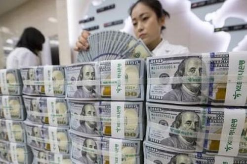 Tỷ giá USD 10/12: Đồng bạc xanh tiếp đà tăng khi thị trường chứng khoán đang chịu áp lực