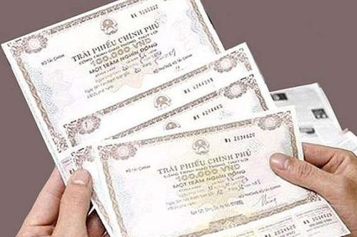 Lãi suất trái phiếu Chính phủ tiếp tục giảm