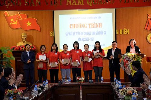 Gặp mặt động viên 39 học sinh thi chọn học sinh giỏi quốc gia