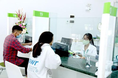 Cung cấp thông tin tài khoản ngân hàng cho cơ quan thuế: Nhiều băn khoăn