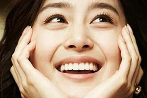 Phụ nữ có 3 đặc điểm này trên khuôn mặt chính là dấu hiệu lão hóa trước tuổi, cần thay đổi thói quen sống gấp