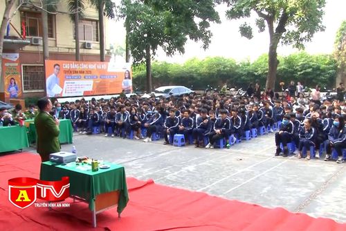 Tăng cường tuyên truyền tác hại của ma túy trong học đường