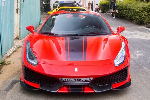 Chi tiết Ferrari 488 Pista Spider đầu tiên tại Việt Nam