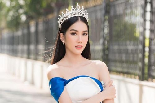 Á hậu Phương Anh: 'Tôi uống sữa đậu nành để có thân hình đẹp'