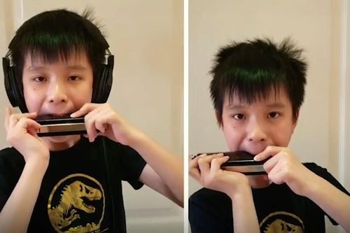 Cậu bé 11 tuổi chơi harmonica như nghệ sĩ chuyên nghiệp