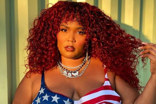 Rapper Lizzo thú nhận ghét cơ thể mình