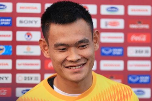 Trung vệ Minh Tùng không ngại nếu được HLV Park giao trọng trách