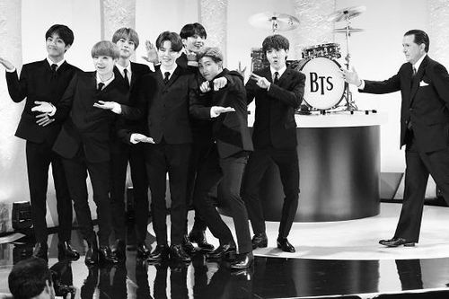 BTS thẳng thắn nói về việc bị so sánh với The Beatles