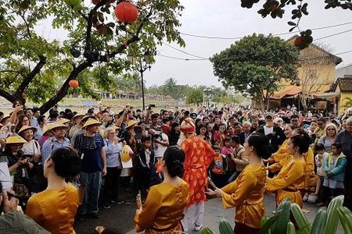 Hội An: Nhiều hoạt động văn hóa, giải trí chào năm mới