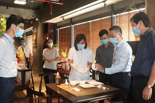 Hà Nội lập bốn đoàn kiểm tra an toàn thực phẩm dịp Tết