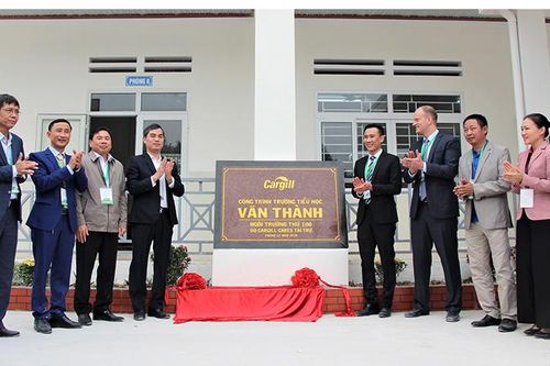 Khánh thành trường học cho cộng đồng dân cư nông thôn ở Nghệ An