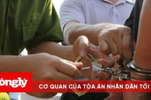 Cháu đe dọa, tống tiền cô ruột