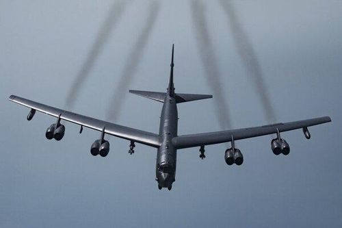 Mỹ điều B-52 tới Trung Đông đề phòng Iran tấn công