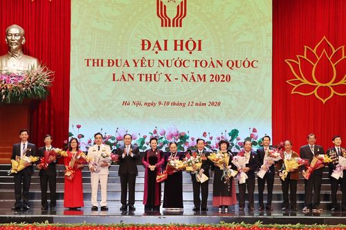 Những câu chuyện xúc động, truyền cảm hứng mạnh mẽ trong cộng đồng