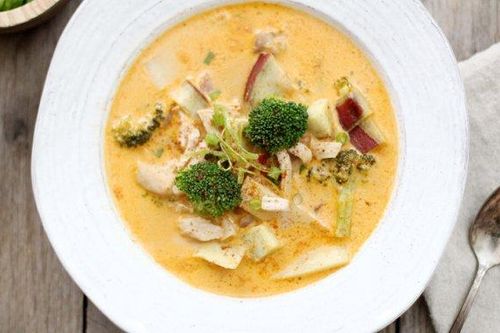 Cách làm canh gà cốt dừa ngon đúng chuẩn vị Thái Lan