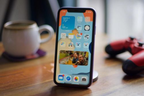 Thử nghiệm kì lạ những chiếc iPhone phải vượt qua trước khi tới tay người dùng