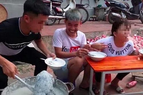 Cần tẩy chay các youtube nhảm nhí, câu view, đưa nội dung sai sự thật