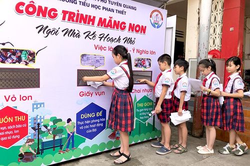 Lan tỏa phong trào chống rác thải nhựa trong học sinh